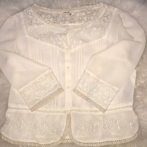 Ivory 3/4 sleeve embroidered button up blouse